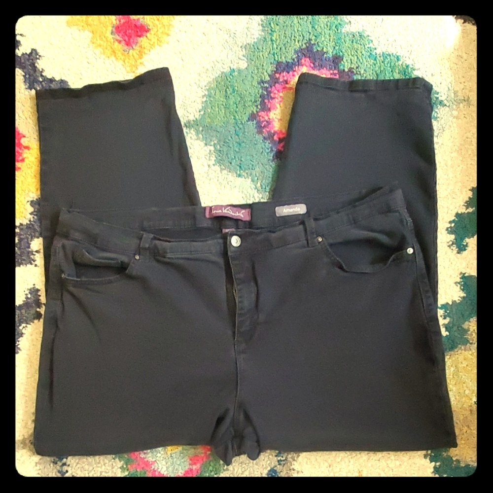 Gloria Vanderbilt Amanda Black Jean 22W